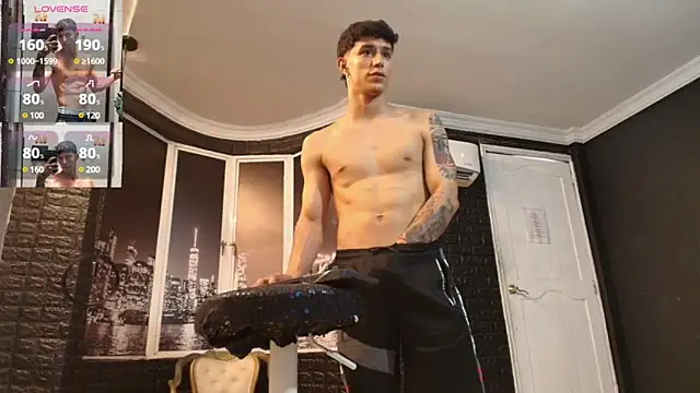 Cristopher23  online show from 8, 1, 2025