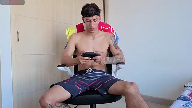 Cristopher23  online show from 28, 6, 2026