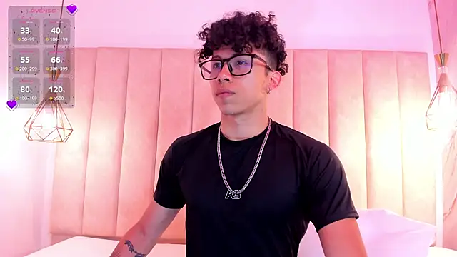 AkazaBoy  online show from 9, 9, 2025