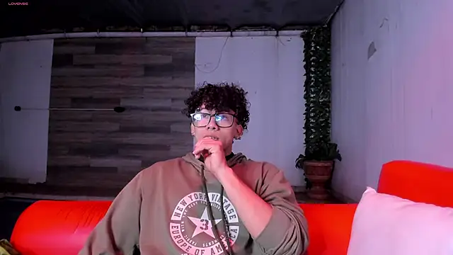 Snapshot of AkazaBoy_ chatting on 15, 3, 2026 AkazaBoy online show from 15, 3, 2026