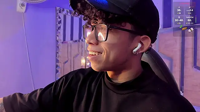 Snapshot of AkazaBoy_ chatting on 28, 3, 2026 AkazaBoy online show from 28, 3, 2026