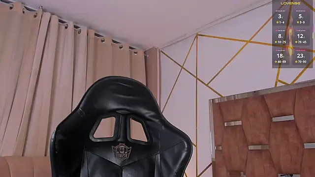 Snapshot of AkazaBoy_ chatting on 9, 4, 2026 AkazaBoy online show from 9, 4, 2026