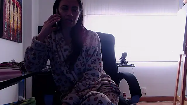 Afrodita Arggeniss online show from 3, 10, 2025