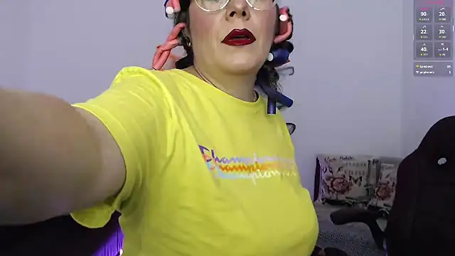 Snapshot of Serenay_ chatting on 31, 10, 2025 Serenay online show from 31, 10, 2025