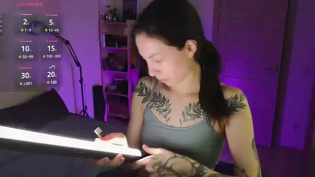 Space X Roxy  online show from 13, 1, 2025