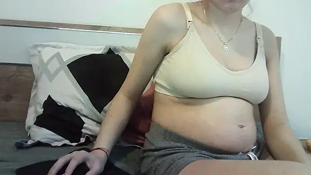 Ahotkittyxxx online show from 26, 10, 2025