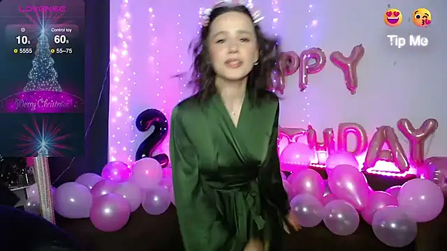 Emillias online show from 10, 12, 2024