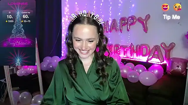 Emillias online show from 10, 12, 2024