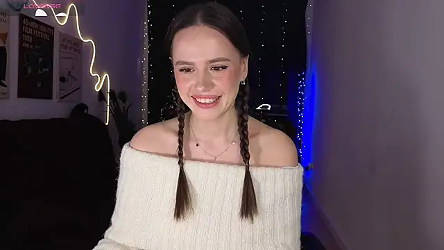 Emillias online show from 5, 12, 2025