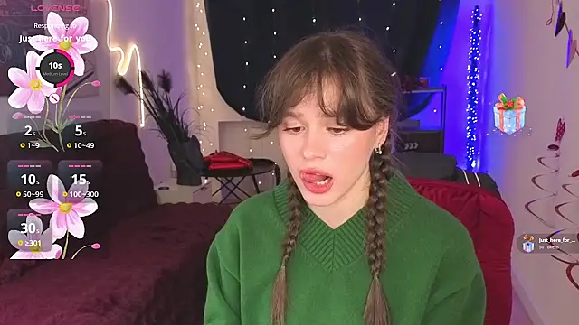 Snapshot of Emillias chatting on 4, 3, 2026 Emillias online show from 4, 3, 2026