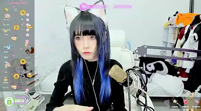 Snapshot of RassieRaph chatting on 1, 1, 2025 RassieRaph online show from 1, 1, 2025