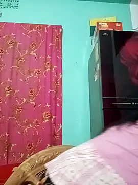 Snapshot of Sumi-roy chatting on 17, 10, 2025 Sumi-roy online show from 17, 10, 2025