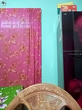 Snapshot of Sumi-roy chatting on 23, 10, 2025 Sumi-roy online show from 23, 10, 2025