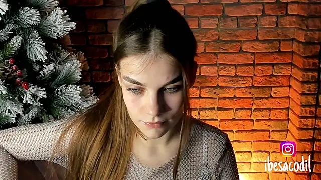 Snapshot of adriana_allien chatting on 27, 12, 2024 adriana allien online show from 27, 12, 2024