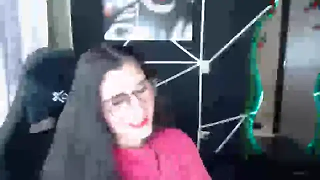 LUCY LI online show from 25, 11, 2025