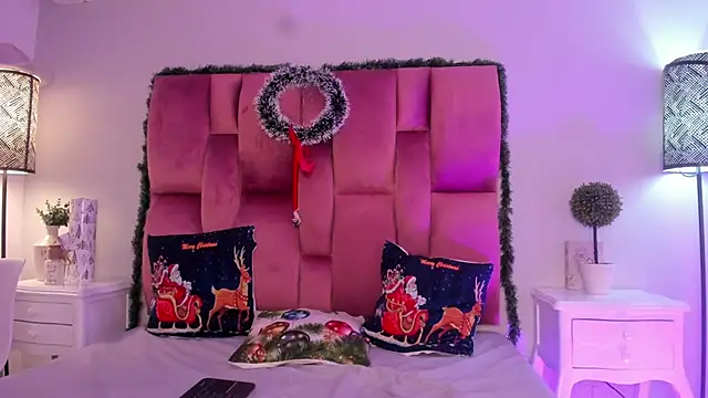 SweetBonniie online show from 20, 12, 2024