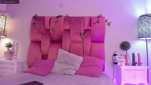 SweetBonniie online show from 11, 1, 2025