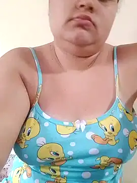 Kiara Anjo22 online show from 22, 12, 2024