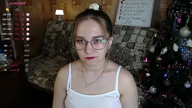 Snapshot of Miatiny chatting on 14, 12, 2024 Miatiny online show from 14, 12, 2024