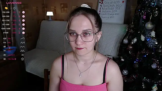 Snapshot of Miatiny chatting on 20, 12, 2024 Miatiny online show from 20, 12, 2024