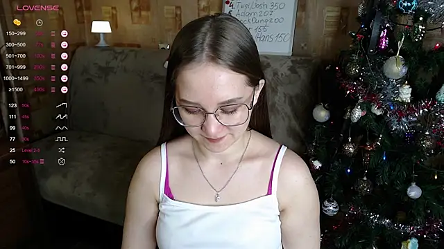 Snapshot of Miatiny chatting on 4, 1, 2025 Miatiny online show from 4, 1, 2025