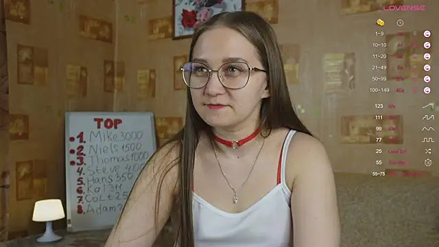 Snapshot of Miatiny chatting on 5, 2, 2025 Miatiny online show from 5, 2, 2025