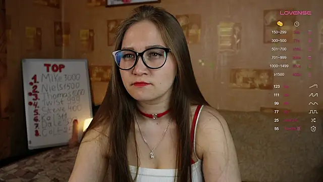 Snapshot of Miatiny chatting on 6, 3, 2025 Miatiny online show from 6, 3, 2025