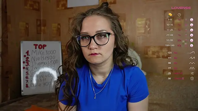 Snapshot of Miatiny chatting on 9, 3, 2025 Miatiny online show from 9, 3, 2025