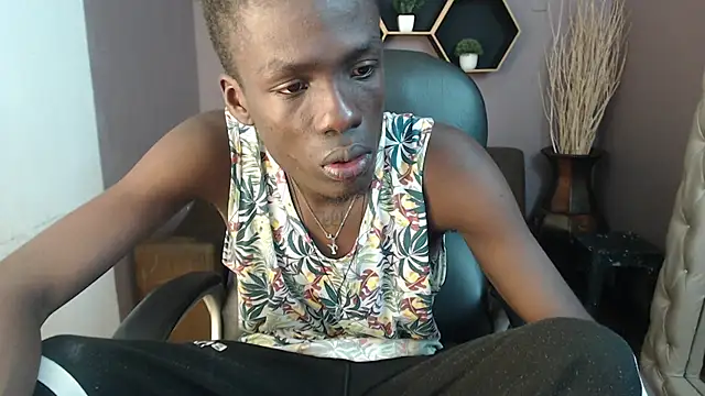 Snapshot of chombo_ath chatting on 6, 1, 2025 chombo ath online show from 6, 1, 2025