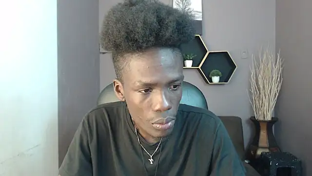 Snapshot of chombo_ath chatting on 4, 3, 2025 chombo ath online show from 4, 3, 2025