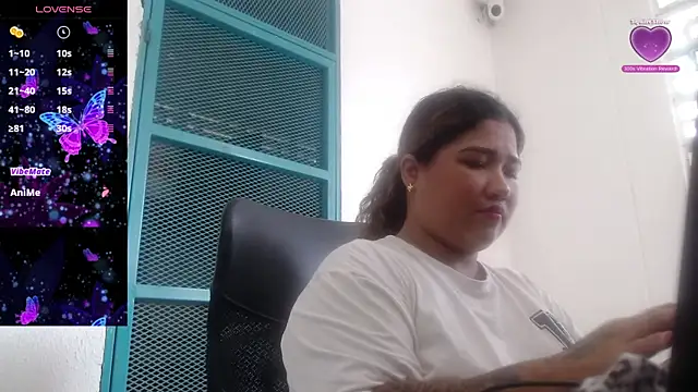 Gabycutee online show from 4, 10, 2025