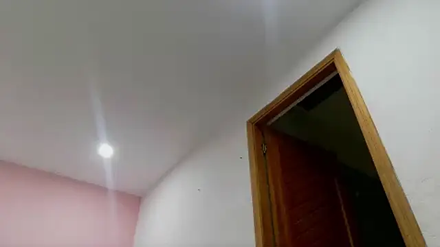 Gabycutee online show from 7, 2, 2026