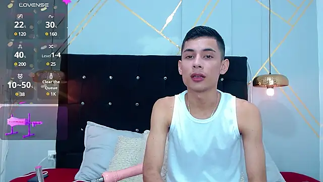 Snapshot of Oliver_king_sex chatting on 14, 1, 2025 Oliver king sex online show from 14, 1, 2025