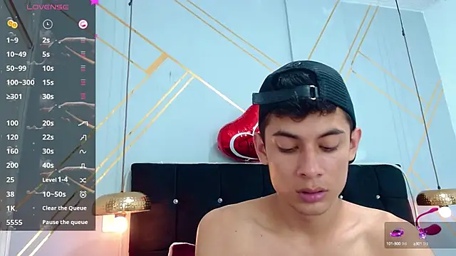 Snapshot of Oliver_king_sex chatting on 4, 3, 2025 Oliver king sex online show from 4, 3, 2025