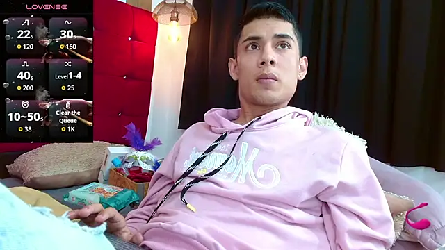 Snapshot of Oliver_king_sex chatting on 20, 9, 2025 Oliver king sex online show from 20, 9, 2025