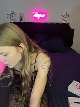 foxy ana13 online show from 8, 1, 2025