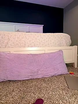 Naughty pussy2cum online show from 13, 9, 2025