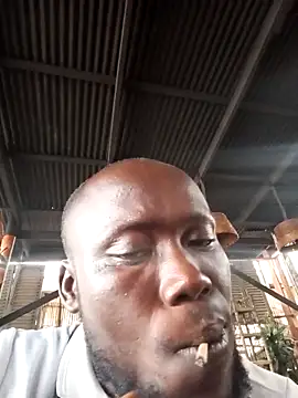 Snapshot of Landlordlandlord12 chatting on 8, 4, 2026 Landlordlandlord12 online show from 8, 4, 2026