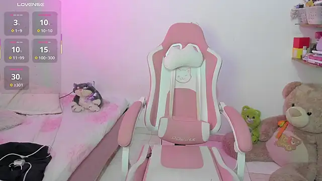 Snapshot of im_angels77 chatting on 24, 9, 2025 im angels77 online show from 24, 9, 2025