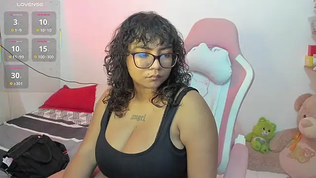 Snapshot of im_angels77 chatting on 30, 9, 2025 im angels77 online show from 30, 9, 2025