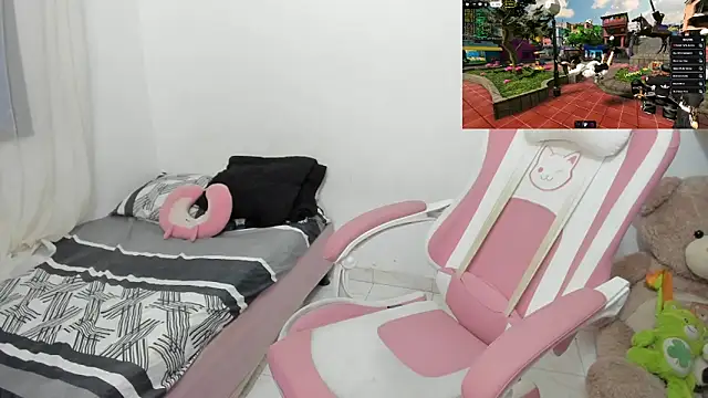 Snapshot of im_angels77 chatting on 29, 10, 2025 im angels77 online show from 29, 10, 2025