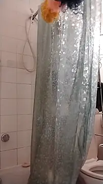 Snapshot of ShakeyJ87 chatting on 3, 11, 2025 ShakeyJ87 online show from 3, 11, 2025