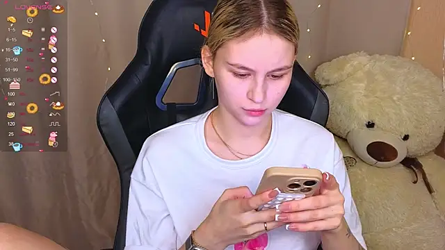 doll barbieee online show from 24, 9, 2025