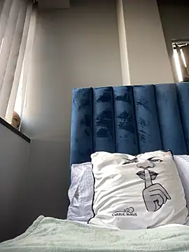 Curveysinaa online show from 6, 2, 2025