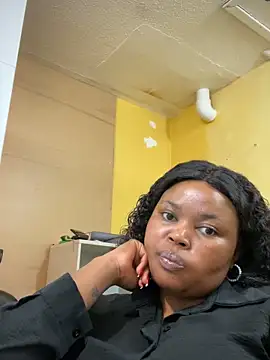 Curveysinaa online show from 11, 2, 2025