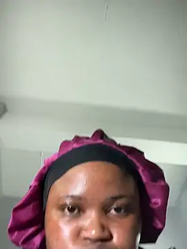 Curveysinaa online show from 13, 2, 2025