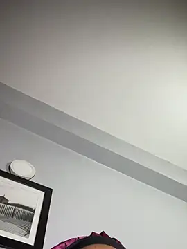 Curveysinaa online show from 7, 3, 2025