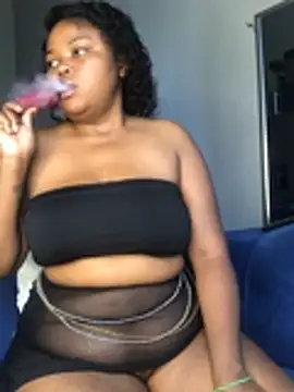 Snapshot of Curveysinaa chatting on 5, 6, 2026 Curveysinaa online show from 5, 6, 2026