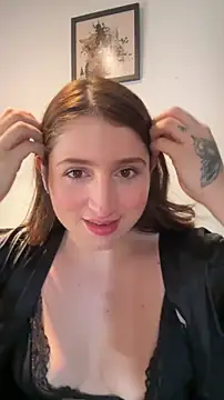 Snapshot of kamel-ayesha chatting on 15, 12, 2025 kamel-ayesha online show from 15, 12, 2025