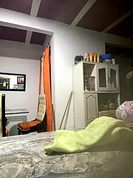 BrianaBrownn online show from 25, 10, 2025